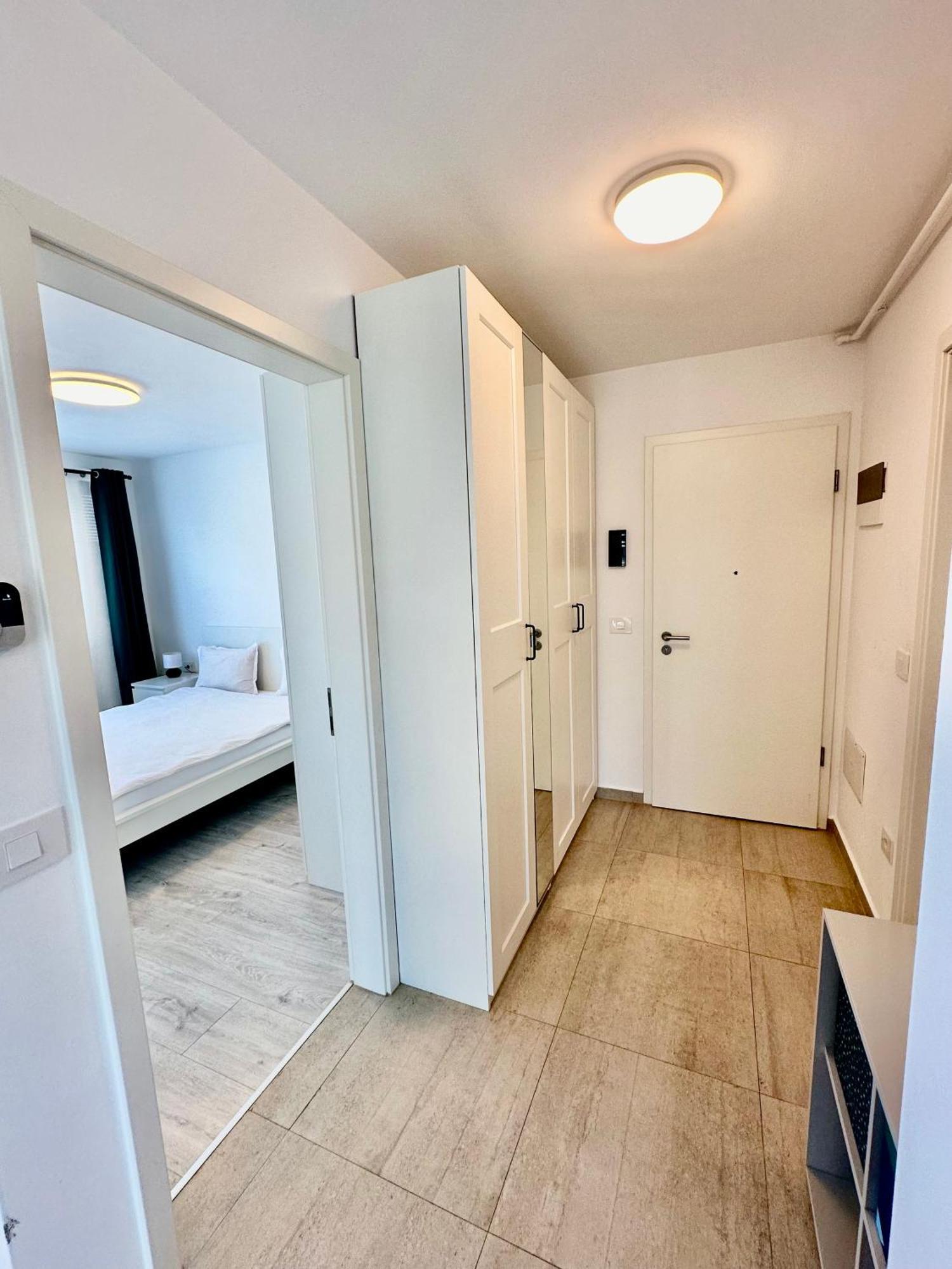 Kasper Coresi Mall - Rise Private Apartments & Suites Brașov Exterior foto